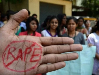 Σοκ έχει προκαλέσει στην Ινδία ο βιασμός μιας εγκύου στον όγδοο μήνα από τέσσερις άντρες